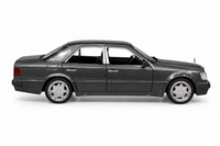 Mercedes-Benz E500 AMG-Scale 1:28