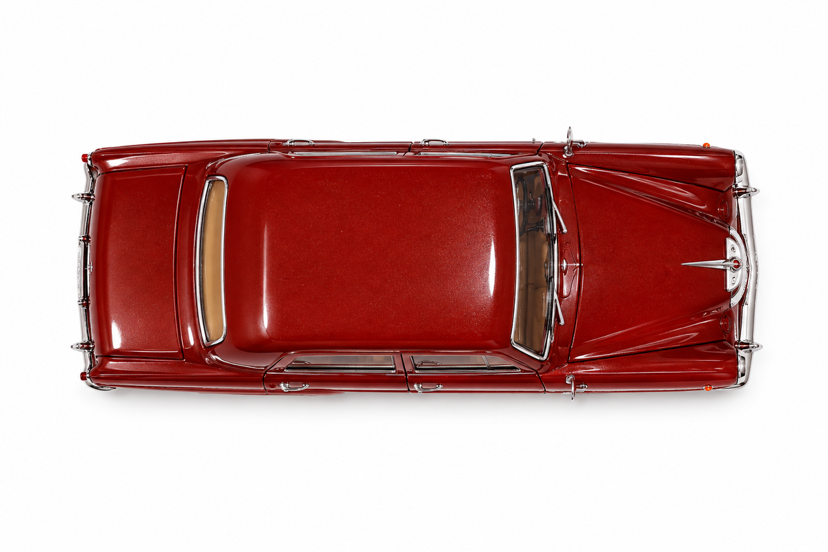 1:24 Mercedes Red Classic Sedan - Diecast Model