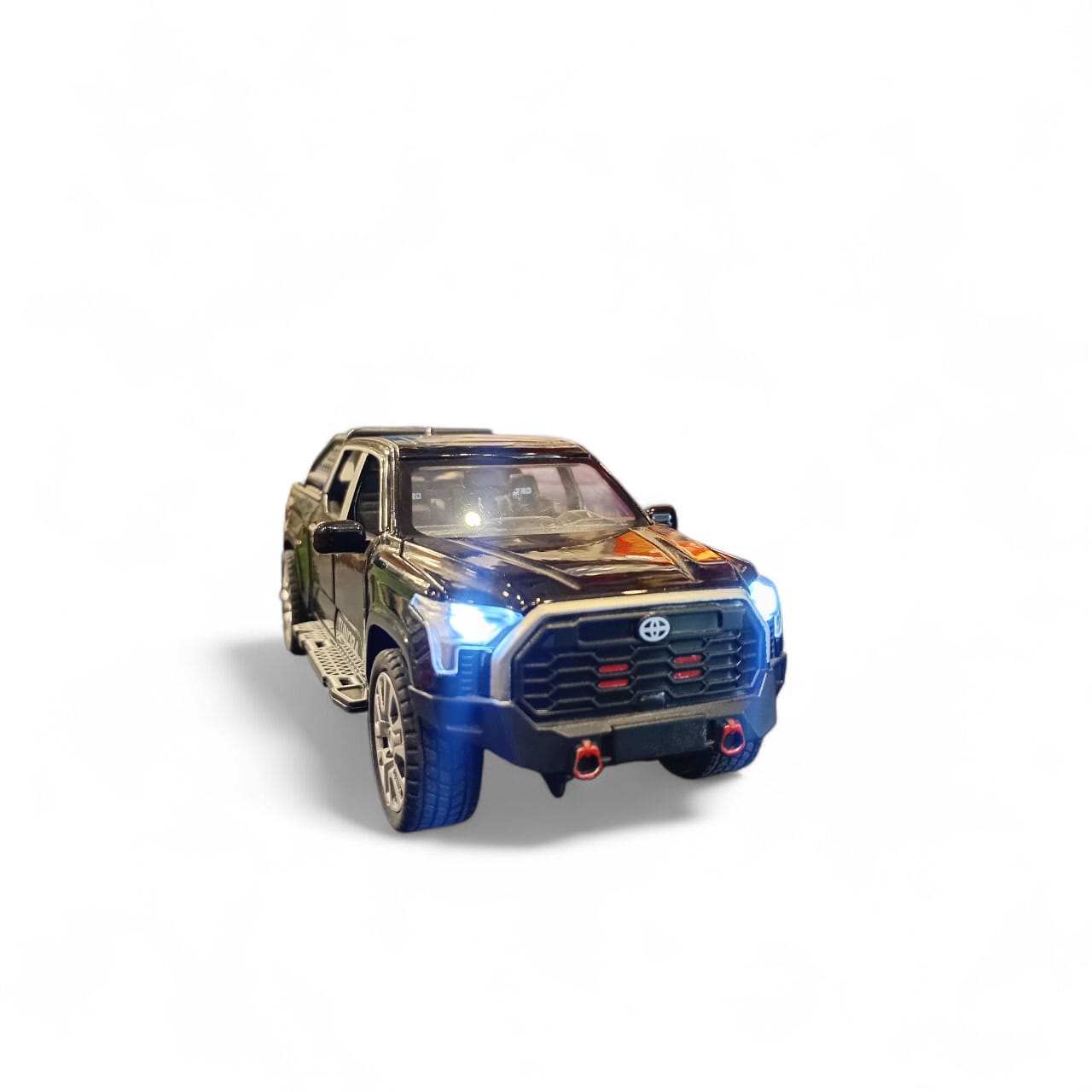 1:32 Toyota Tundra TRD Die-Cast Model.