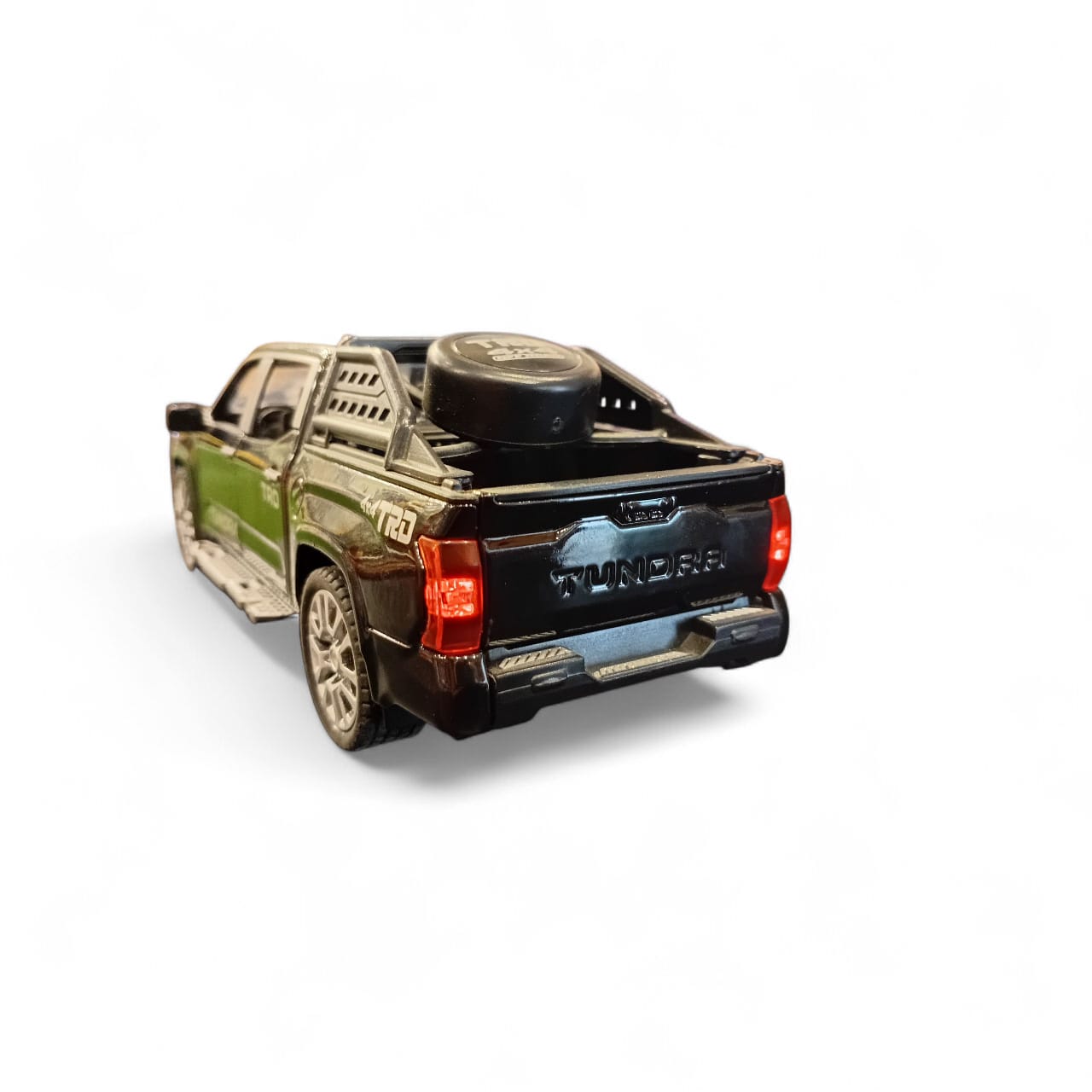 1:32 Toyota Tundra TRD Die-Cast Model.