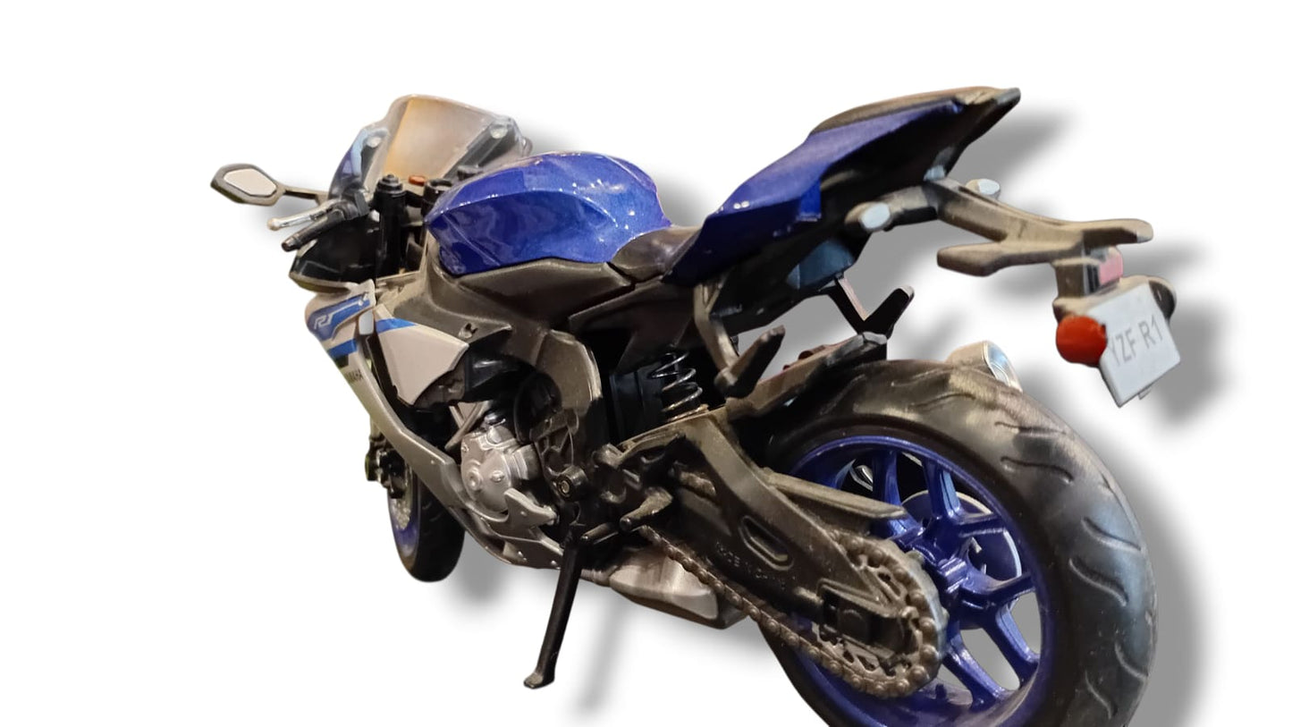 Yamaha YZF-R1.